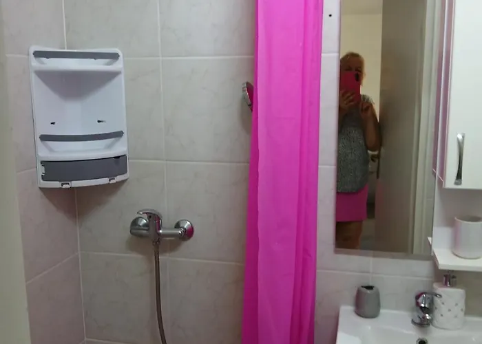 Oto Apartman Vir